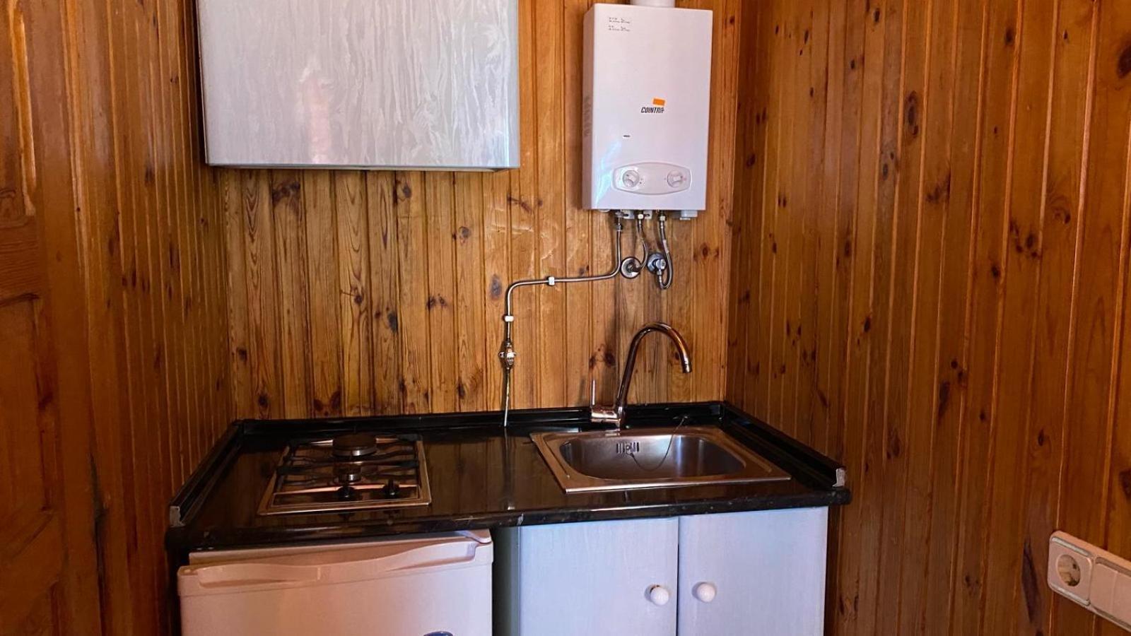 Camping De Cervera De Buitrago Eksteriør billede